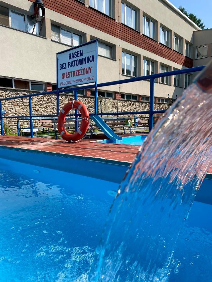 Gwarek Centrum Wypoczynkowe ウストロン エクステリア 写真