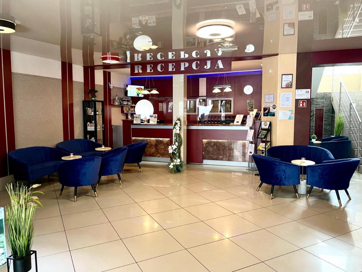 Gwarek Centrum Wypoczynkowe ウストロン エクステリア 写真